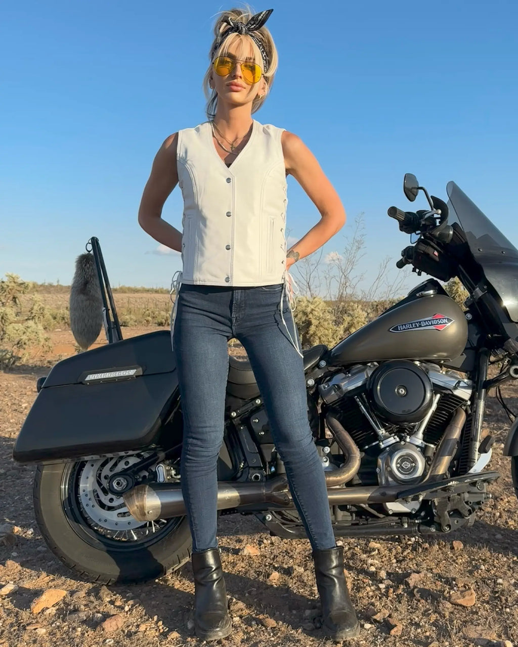Beryl - Women's Motorcycle Leather Vest - White